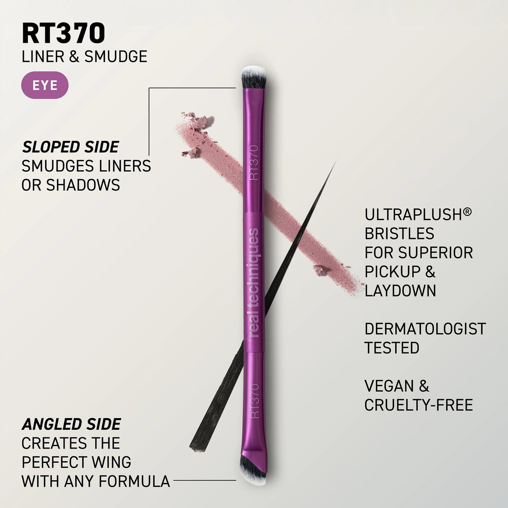 Real Techniques Liner & Smudge Brush precision tip enables crisp lines with ease.