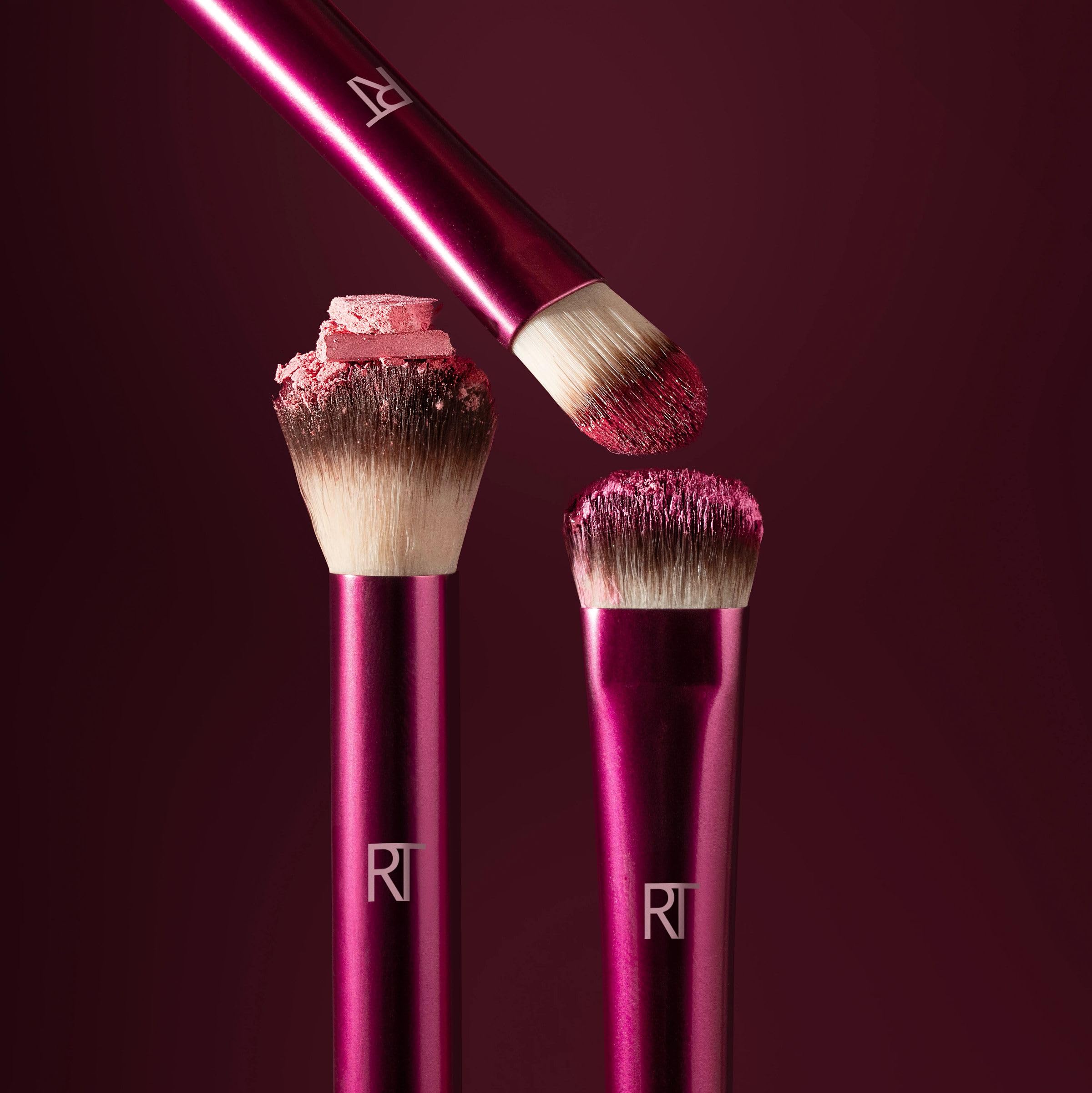 Real Techniques MesmerEYES brushes ensure smooth, streak-free application.