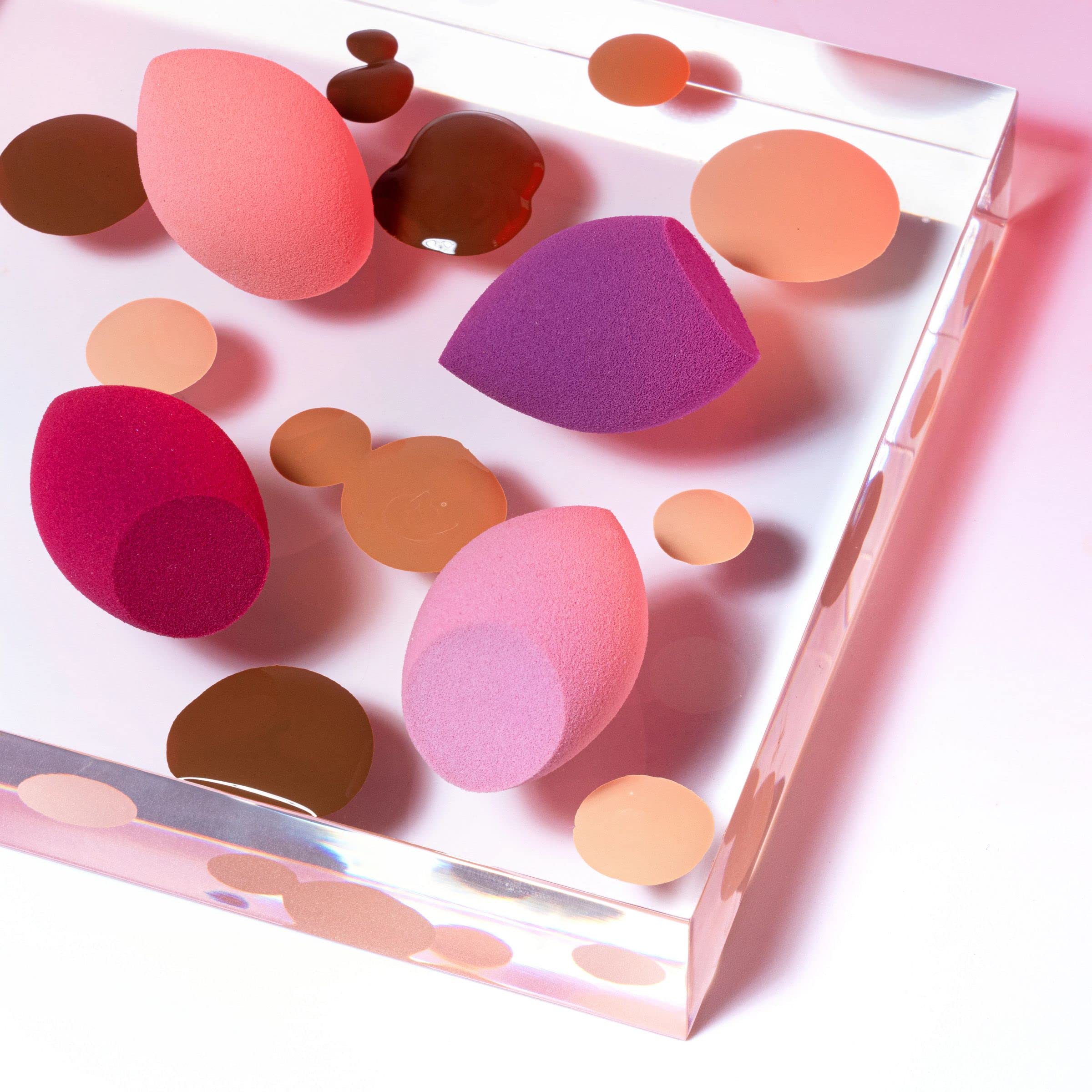 Real Techniques Mini Miracle Sponge micro fine pores for even base.