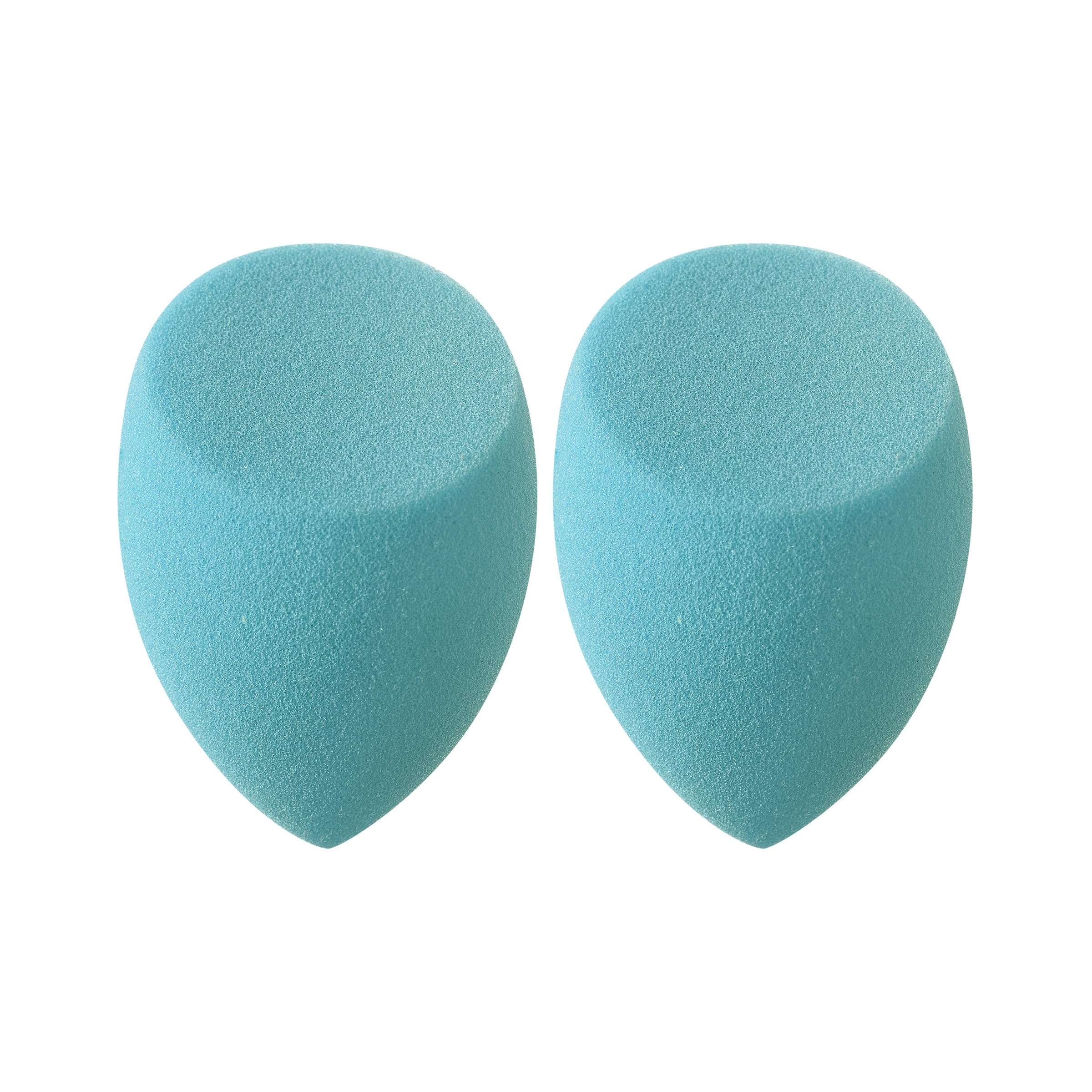 Real Techniques Miracle Airblend flat-edge used to pack on coverage