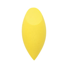 Real Techniques Miracle Concealer Sponge ideal for under-eye concealment with liquid formulas.