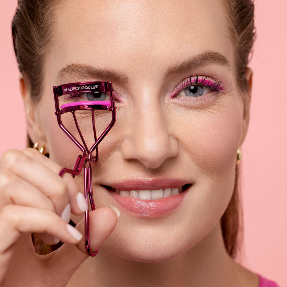 Real Techniques Miracle Eyelash Curler used before mascara for curl hold