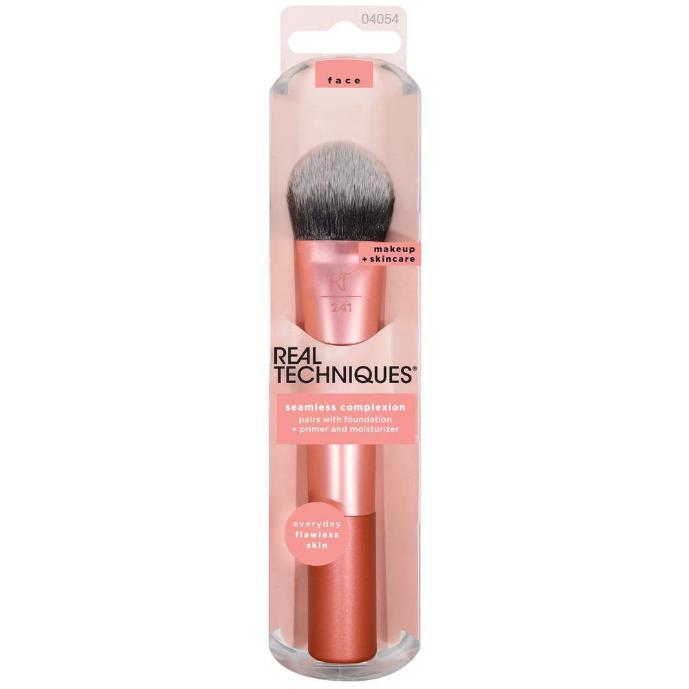 Real Techniques Seamless Complexion Brush bristles close-up showing soft, hygienic bristles for smooth skin