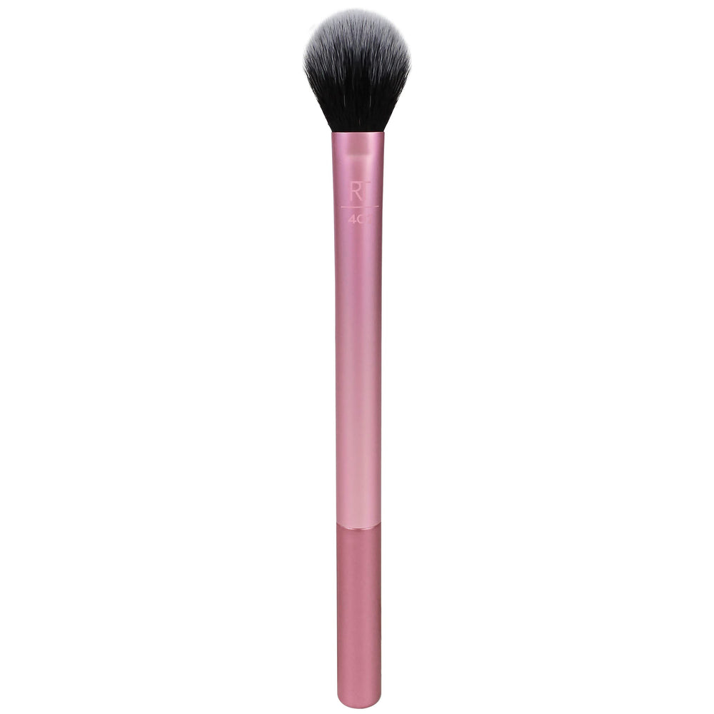 Real Techniques Setting Brush with ultra plush bristles for precise application.