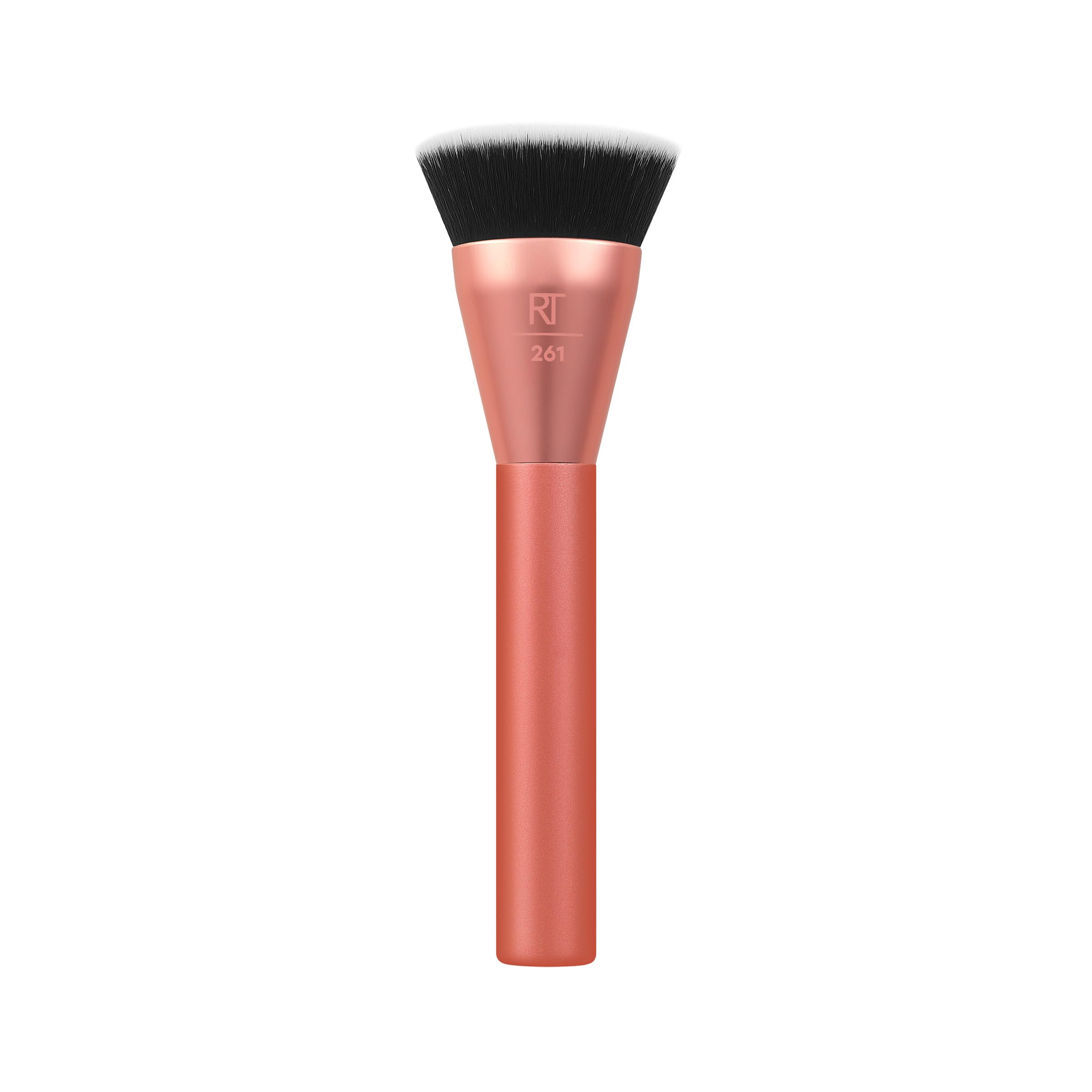Real Techniques Snatch Sculpt dense bristles close-up for smooth blending.