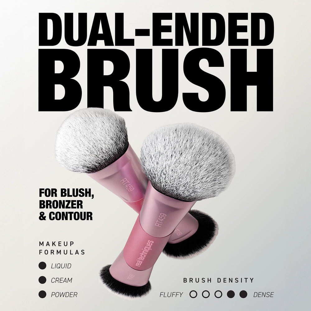 Real Techniques Ultimate Multi-Tasker Brush fluffy end ideal for powder and soft diffusion.