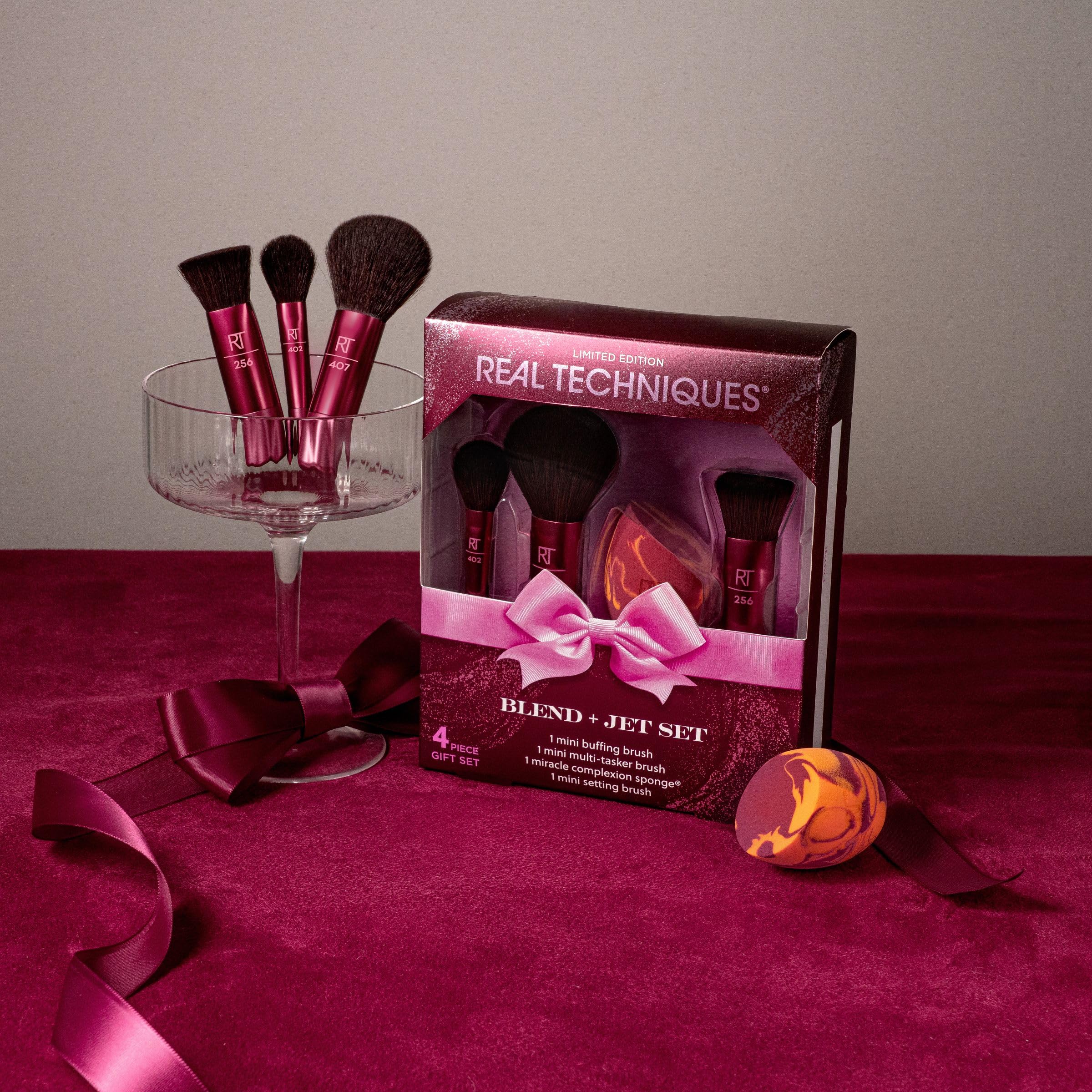 Real Techniques Mini Complexion Sponge blends cream and liquid for natural finish.