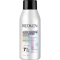 Redken Acidic Bonding Concentrate: botella de champú para aplicación suave