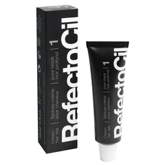 Refectocil application set — easy at-home tinting with precise results.
