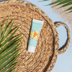 Relax and Wax No Scream Cream: aplicación en mano para preparación previa a la depilación.
