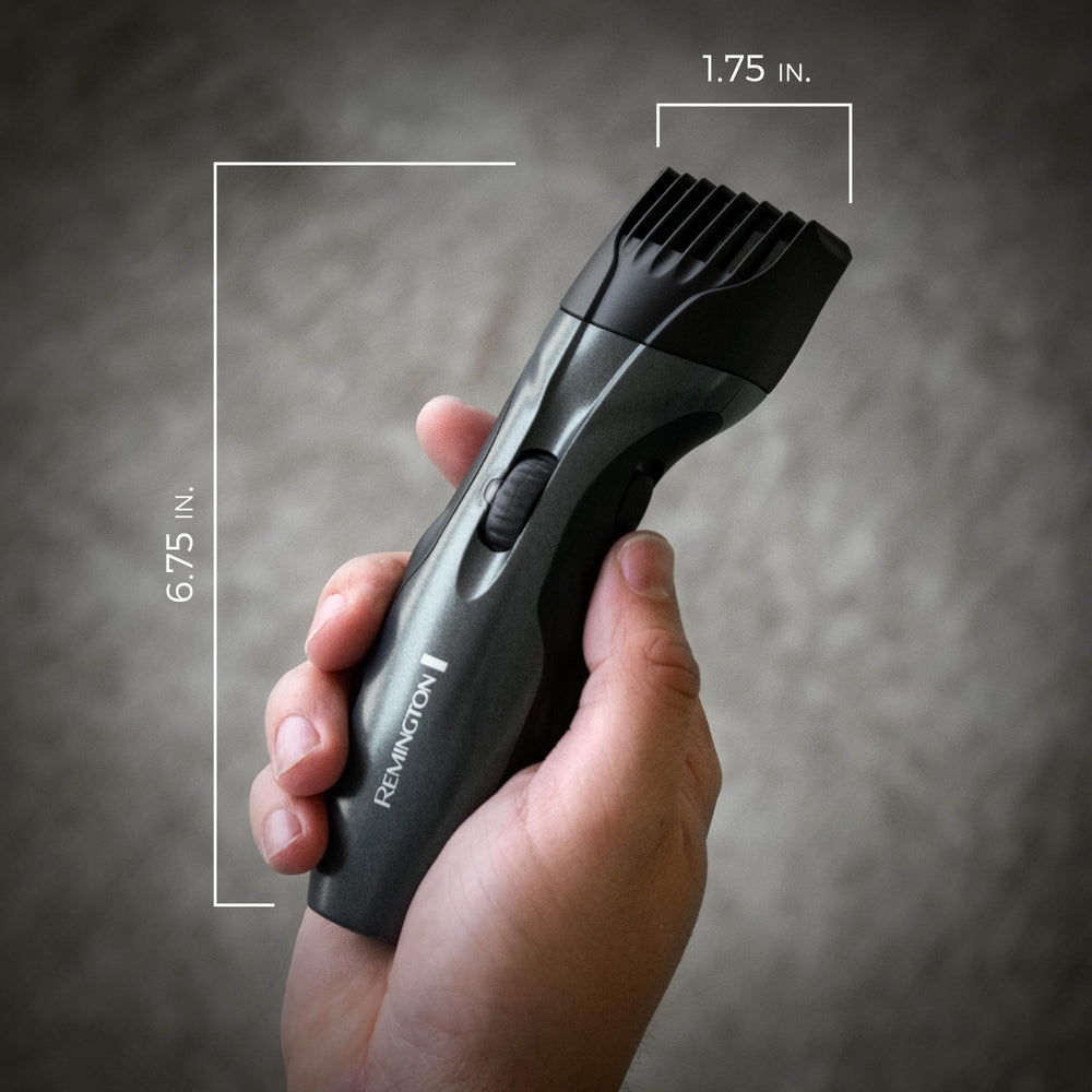 Charging adaptor included with the Remington Barba Trimmer for easy recharge.