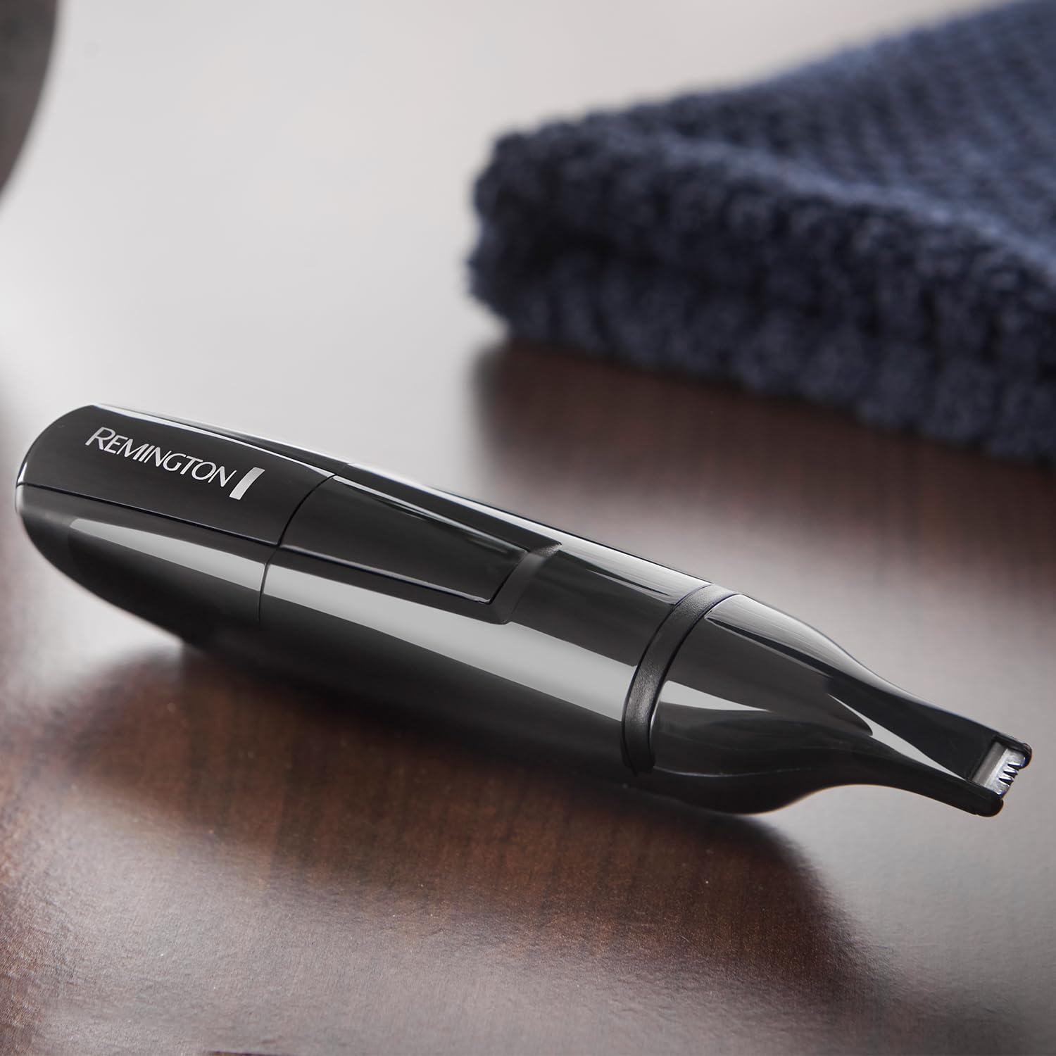 Remington NE3150 ear hair trimmer for gentle trimming
