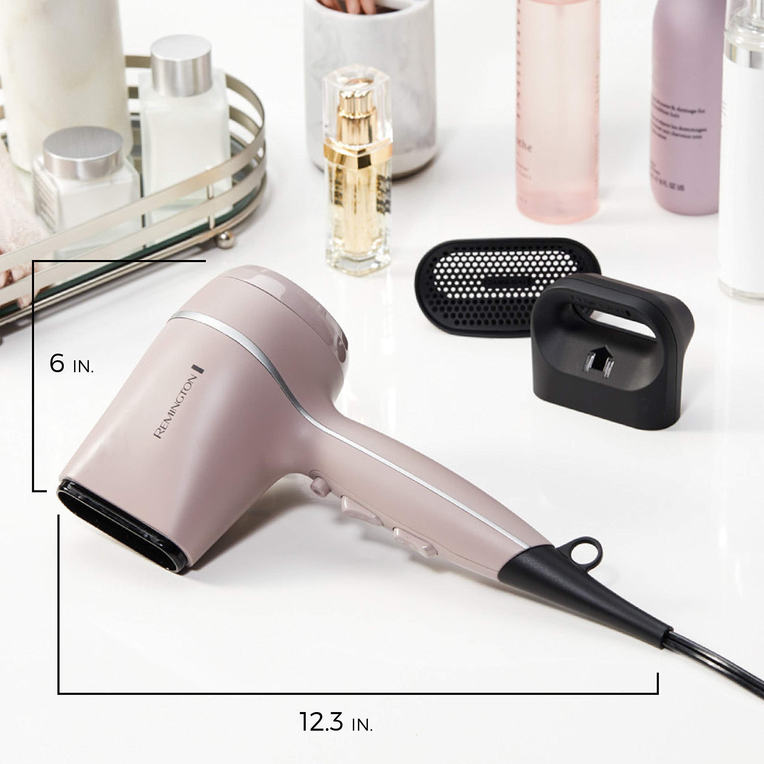 Remington Pro Wet2Style compact, lightweight design reduces arm fatigue.