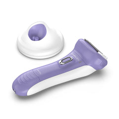Remington Smooth & Silky 4-blade system highlights even hair capture.