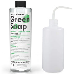 RetroDeco Green Soap vertido de la botella para dilución rápida y controlada