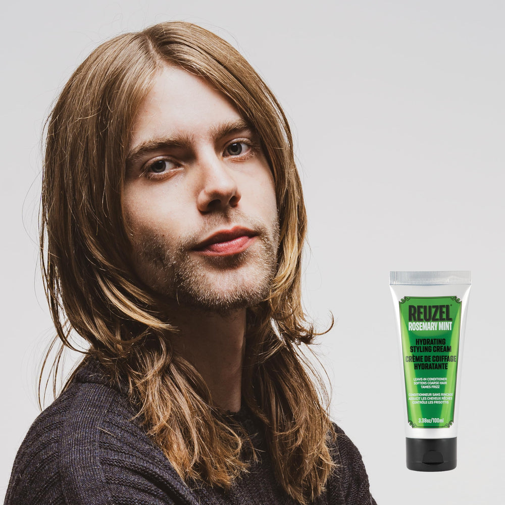 REUZEL Control del frizz con fijación ligera para uso diario.