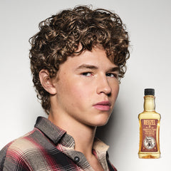 REUZEL Tónico cabello-textura-volumen ofrece volumen ligero para peinado completo.