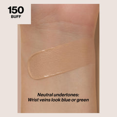 Frasco REVLON ColorStay con aplicador para una aplicación precisa.