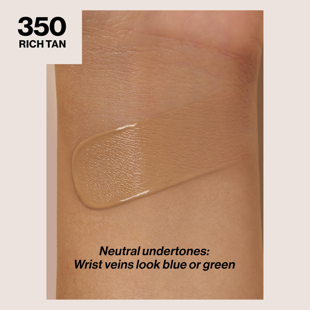 Revlon ColorStay, aplicación suave para una cobertura uniforme.