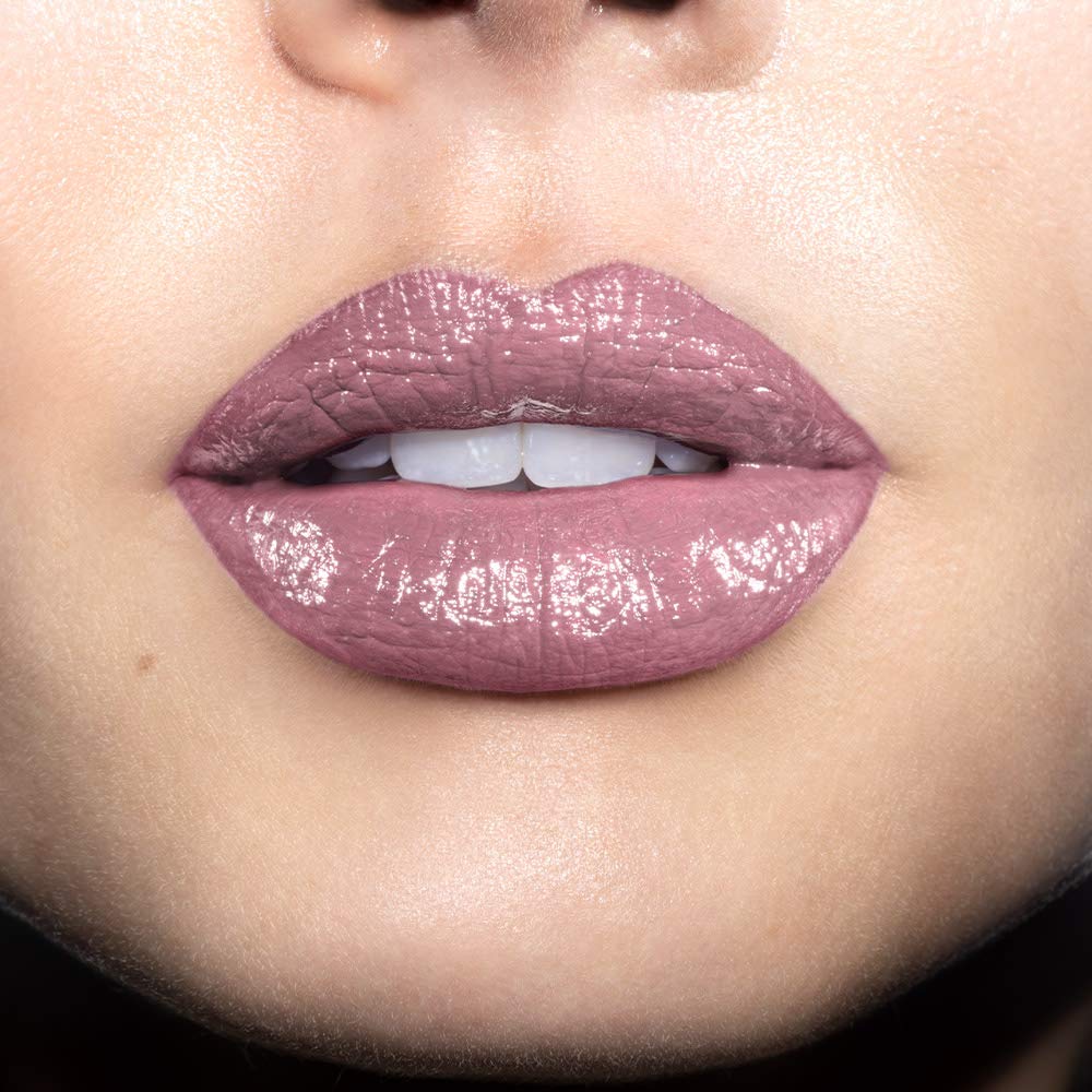 Revlon Super Lustrous Lipstick Primrose 668 on lips demonstrates soft, fuller-looking results.