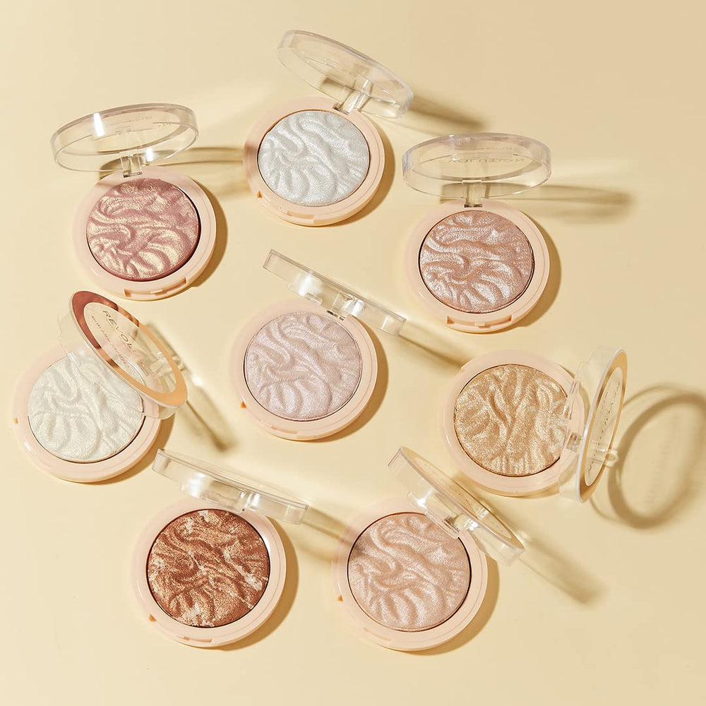 Brighten inner eye corners for an awake look with Dare to Divulge.