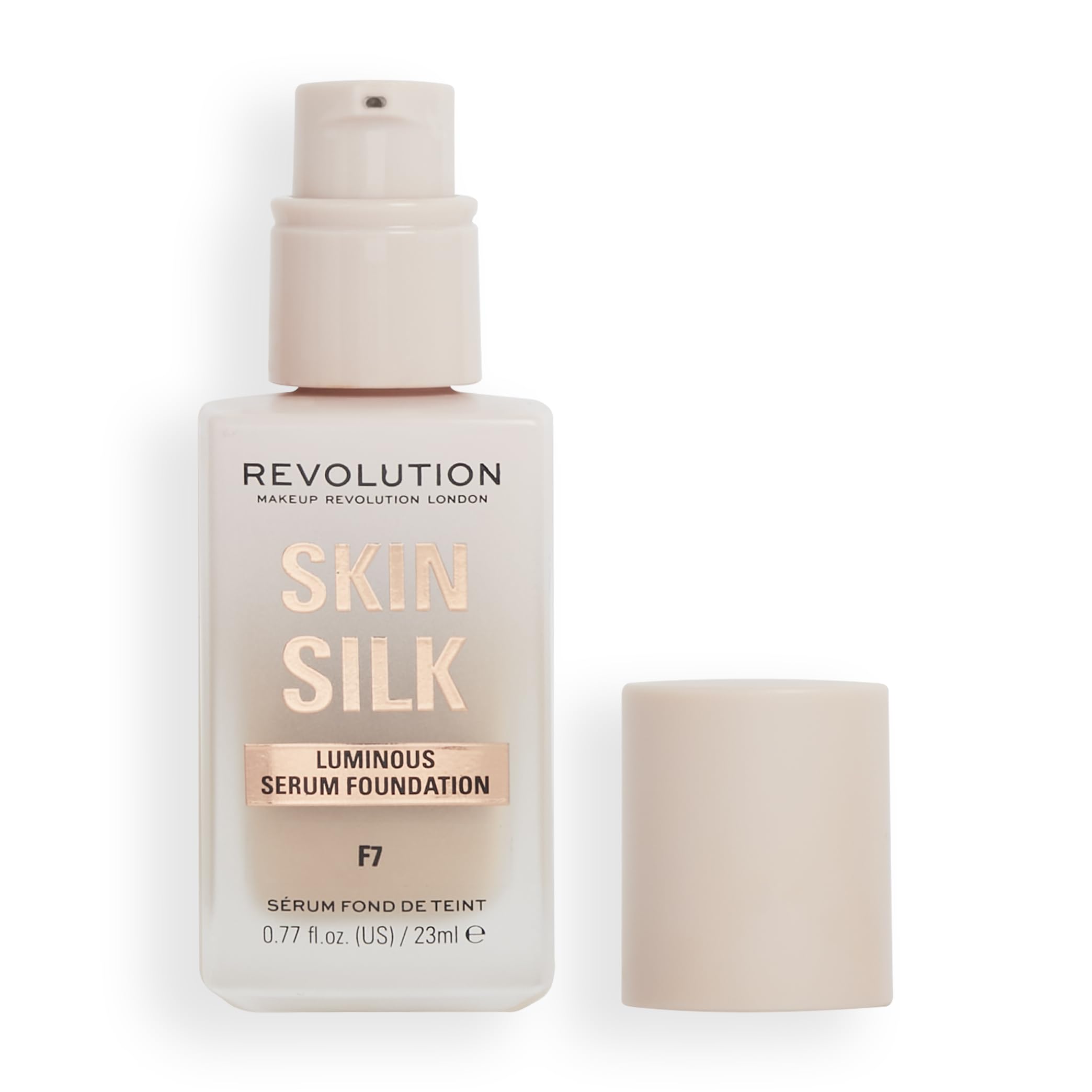 Revolution Skin Silk muestra la botella para una aplicación suave y controlada.