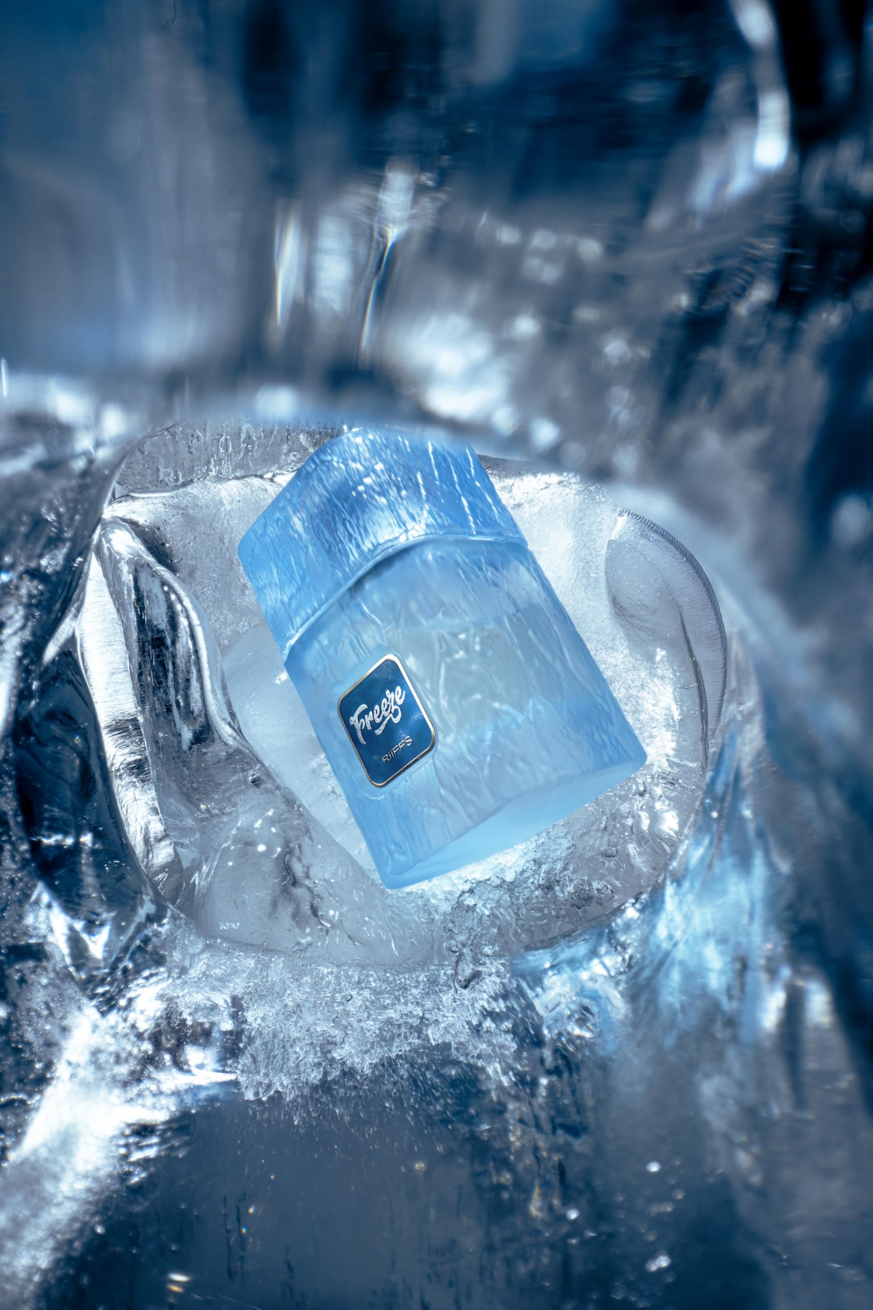 Riiffs Freeze Extrait de Parfum glass bottle showcased for evening or office use