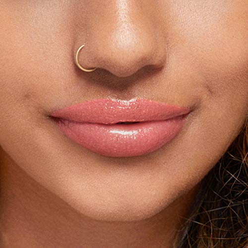 Rimmel Stay Glossy on lips offers non-sticky, comfortable feel.