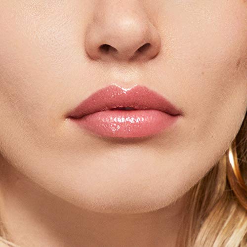 Rimmel Stay Glossy precision applicator ensures controlled pigment reapplication.