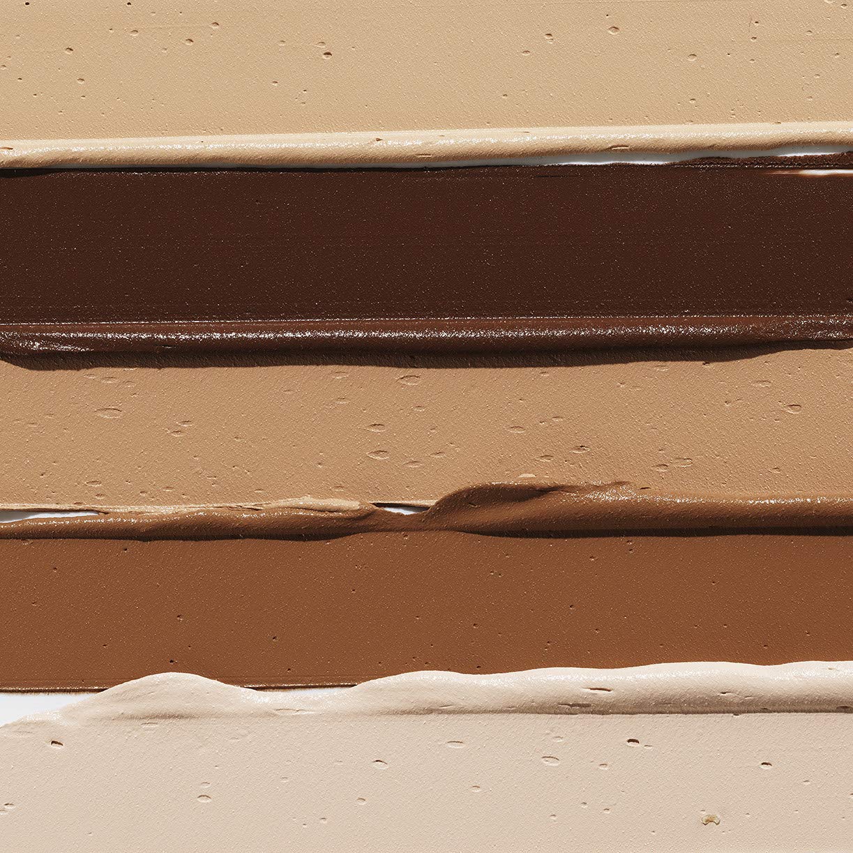 Rimmel Stay Matte Liquid Mousse matte finish swatch reveals oil-free, shine-control potential.