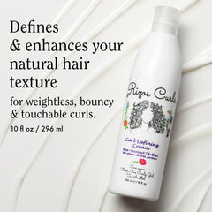 Aplicación de la crema en cabello húmedo para rizos definidos con control.