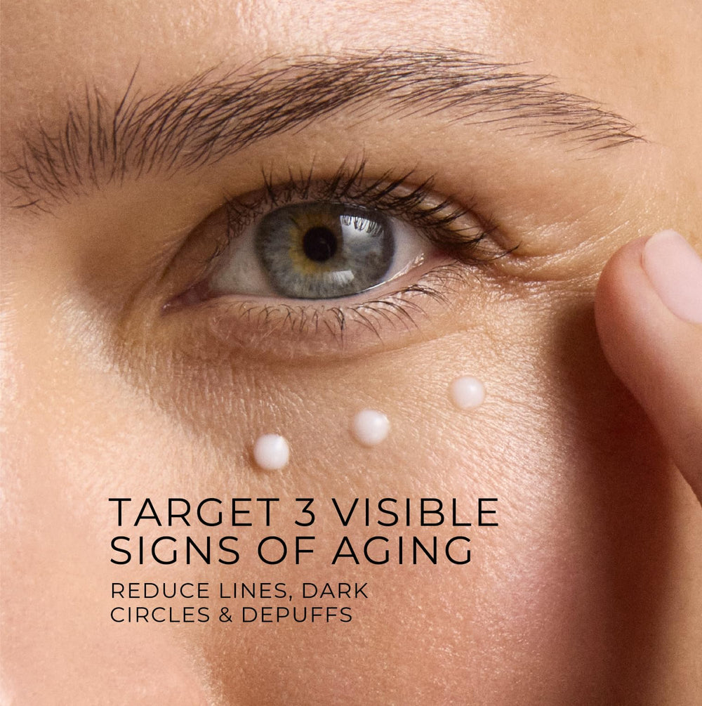 Textura cremosa de RoC crema de ojos retinol sobre la piel