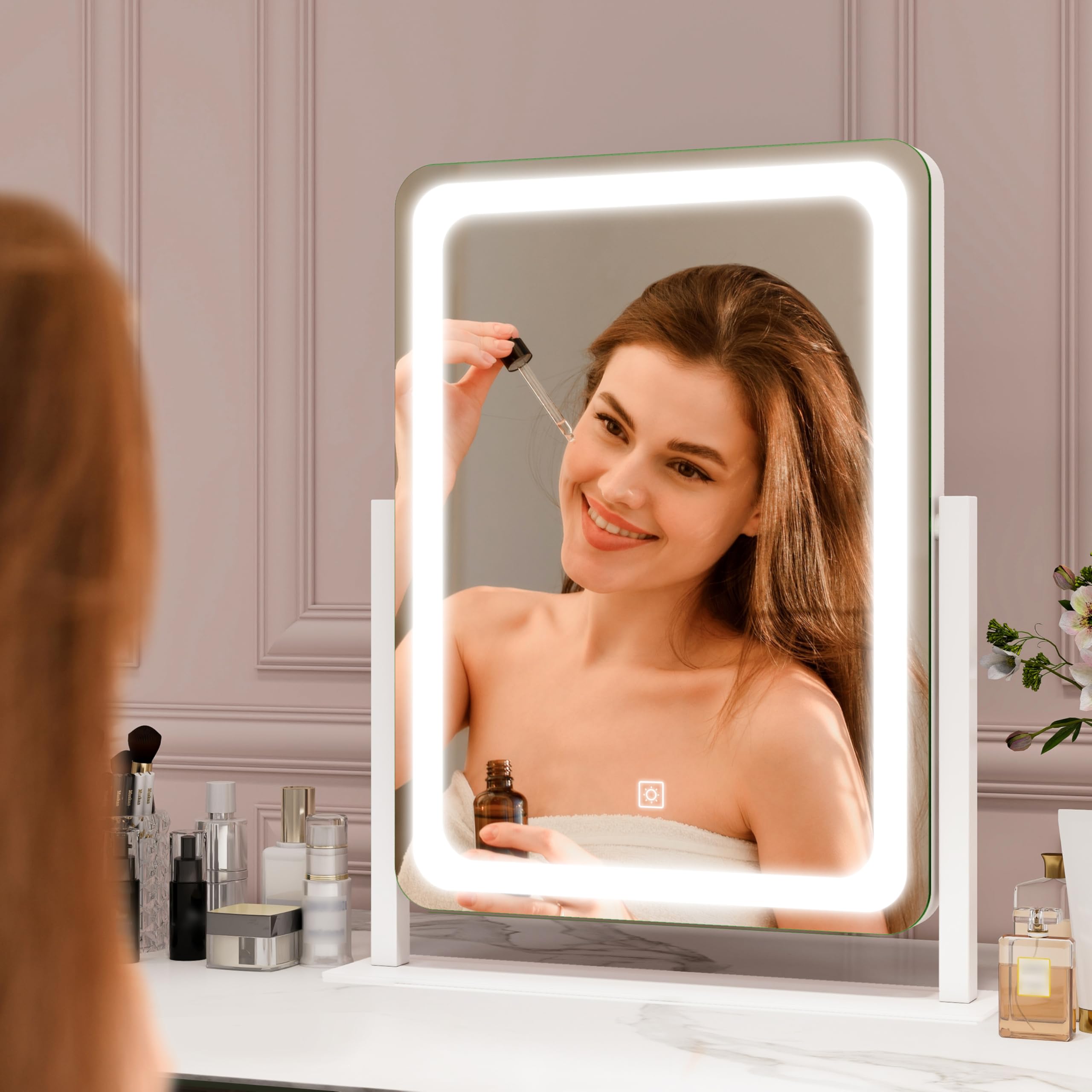 ROLOVE compact elegant vanity design for any desk