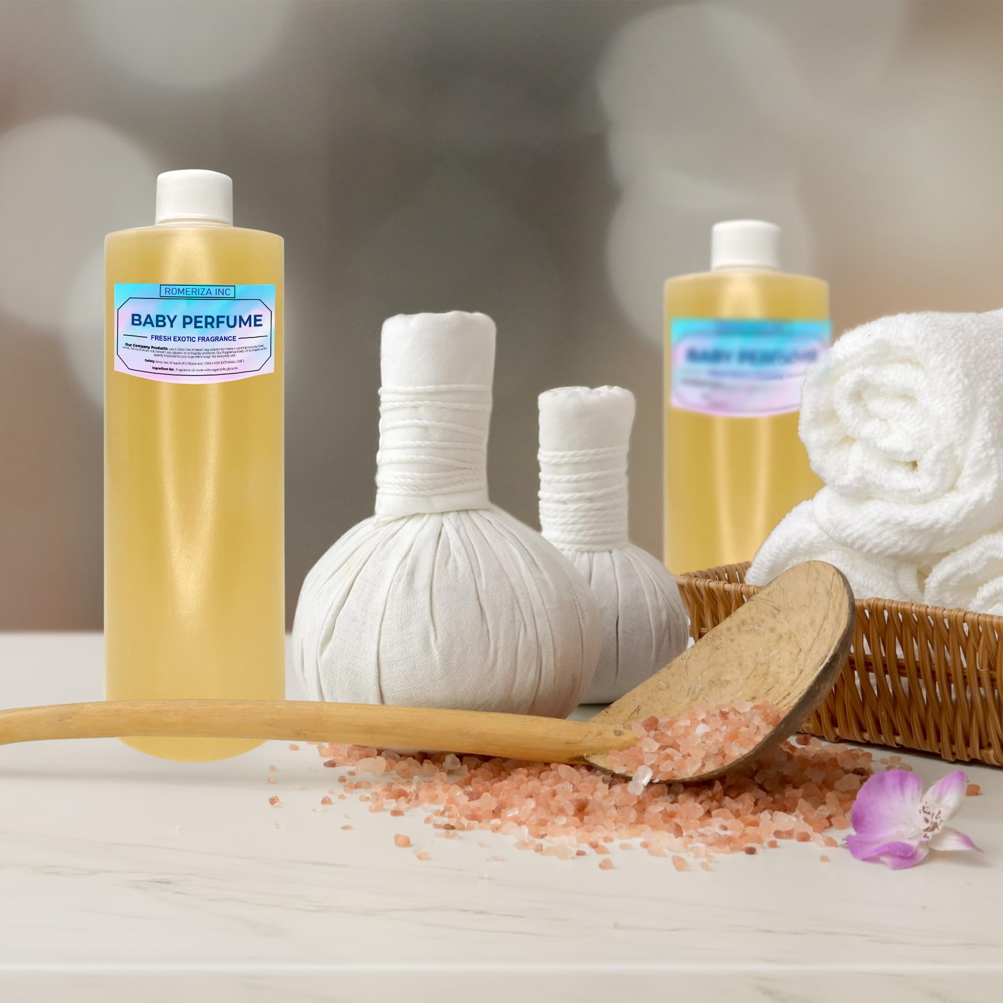 ROMERIZA INC. Aroma talco suave que permanece durante el día.