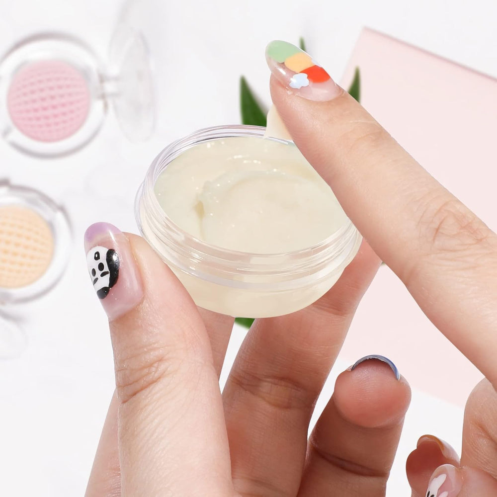 RONRONS wide-mouth 10ml jar eases filling and cleaning during travel.