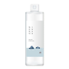 ROUND LAB 1025 Dokdo Toner on face showing quick absorption and balanced finish.