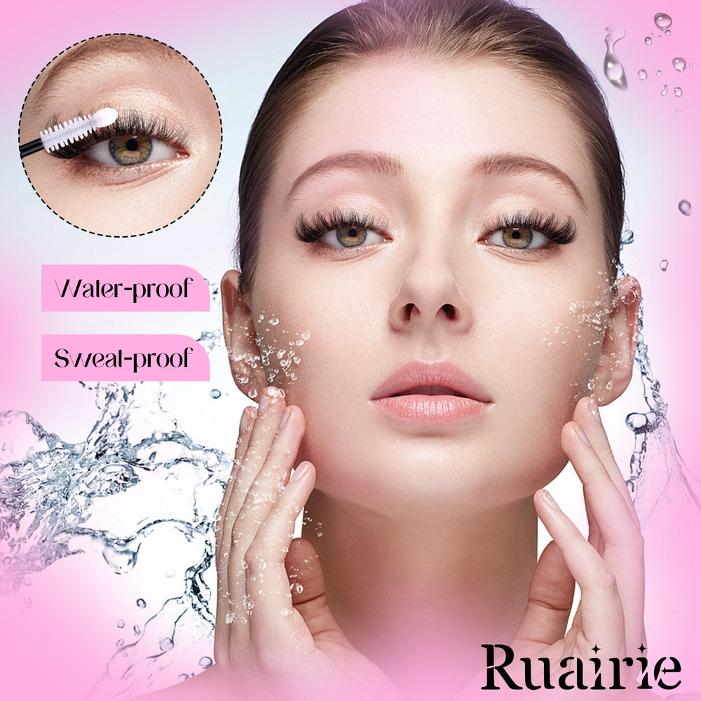 Ruairie application brush aiding easy cluster placement on lashes