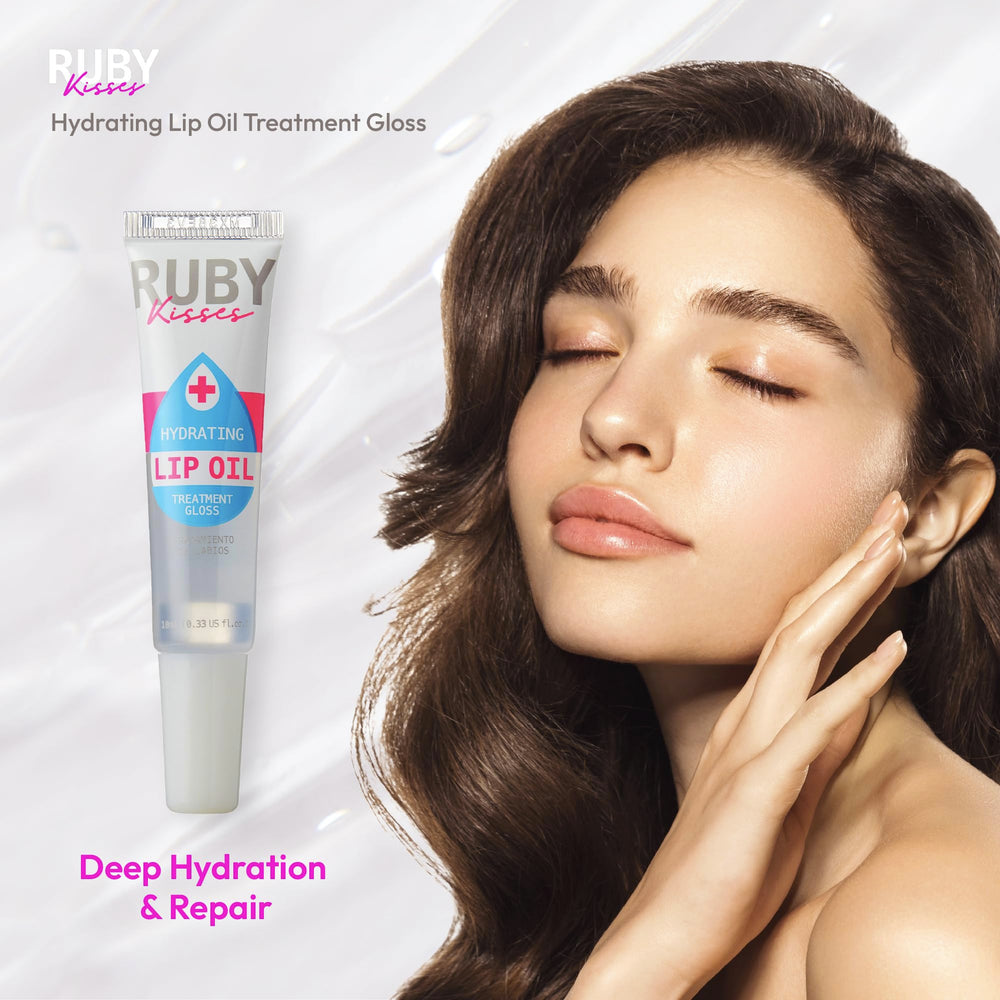 Ruby Kisses aceite labial hidratante claro, textura suave con acabado luminoso.