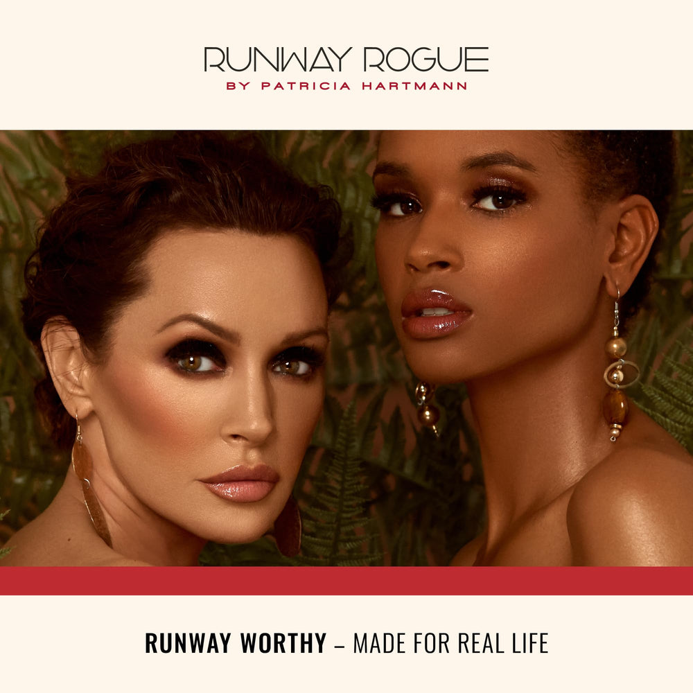 Runway Rogue LuxGloss ingredients include jojoba oil and vitamin E.