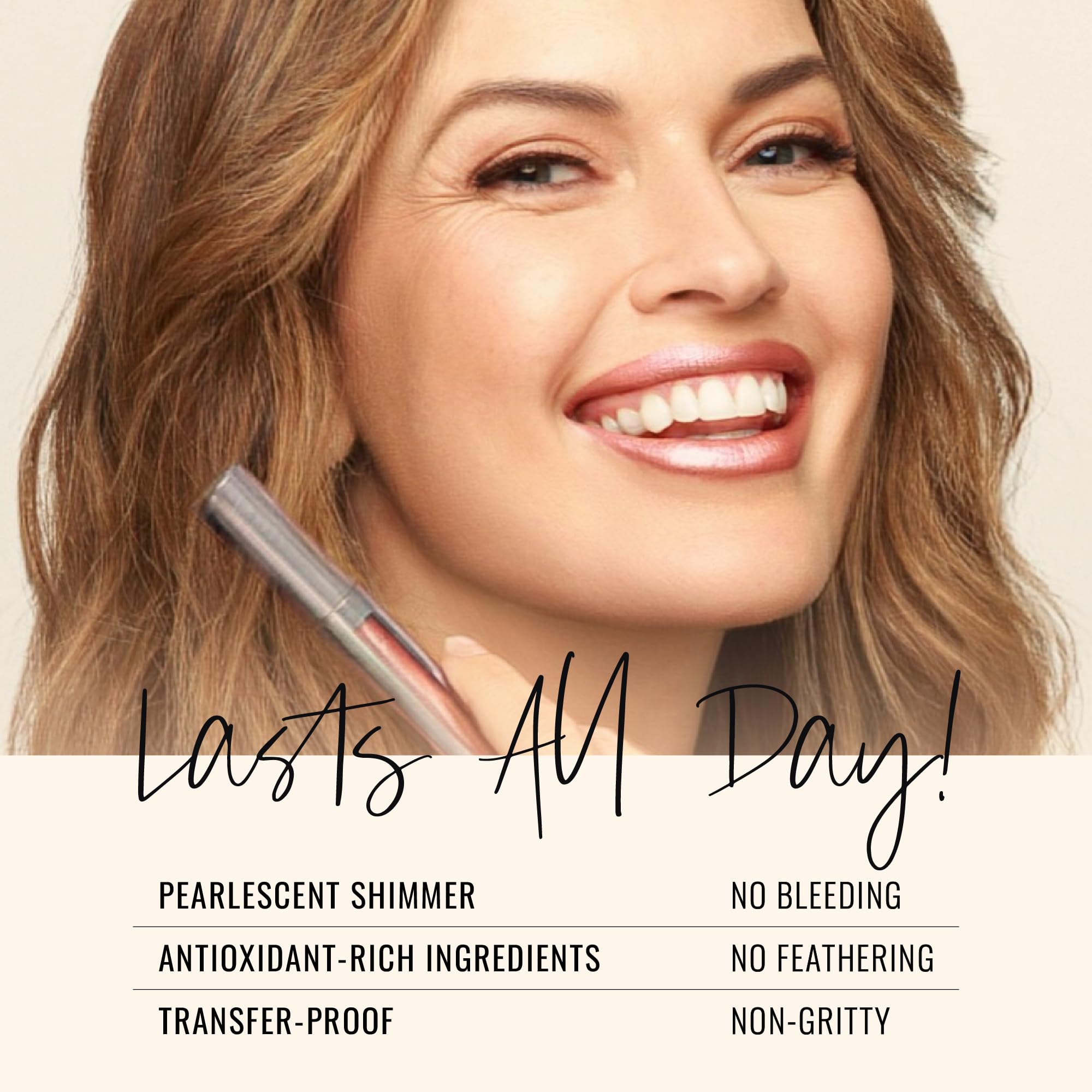 Runway Rogue Pearl Glam applicator close-up demonstrates smooth, precise application.