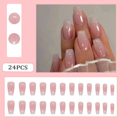 RUPOFUZA detalle ombre rosa blanco en uñas para ocasión especial