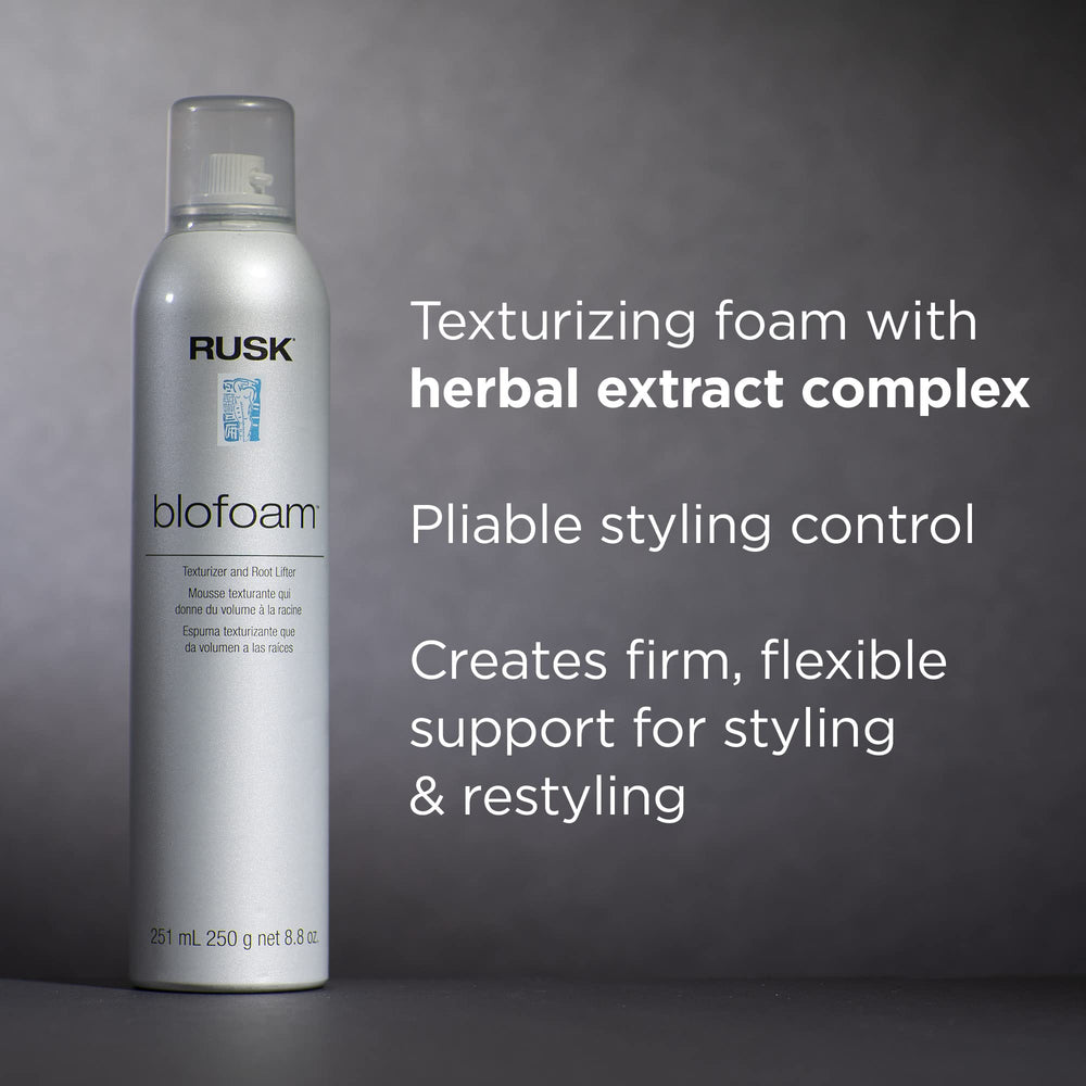RUSK Blofoam Textura Extrema aplicada en raíces para volumen y control.