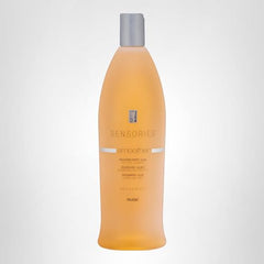 RUSK Smoother: cuidado capilar profesional que hidrata y mejora la manejabilidad.