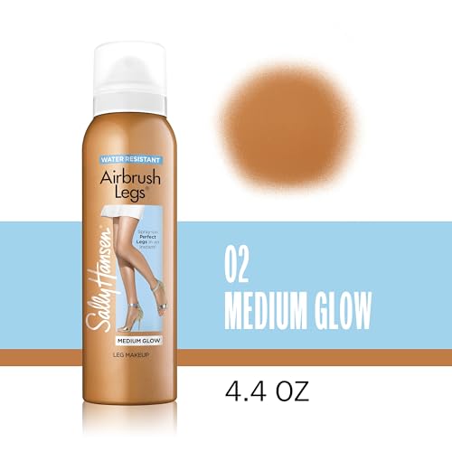 Aplicación de Sally Hansen Airbrush Legs en piernas para tono uniforme y natural.