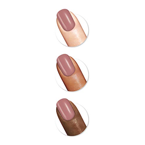 Sally Hansen Miracle Gel capa superior aplicada para fijar color.