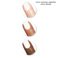 Sally Hansen Xtreme Wear brush applicator delivers smooth, streak-free application.