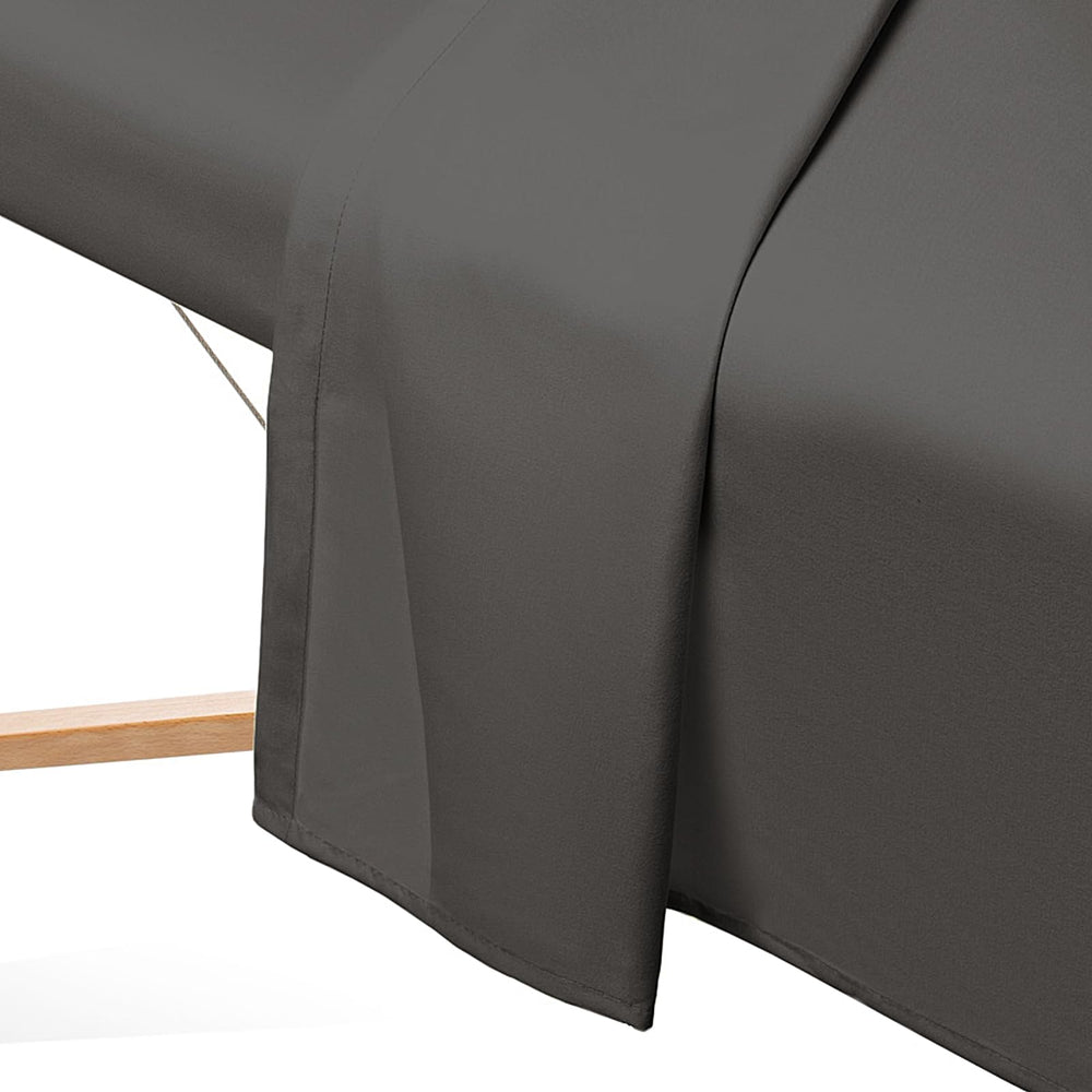 Saloniture complete 3-piece set simplifies studio setup and cleanup.