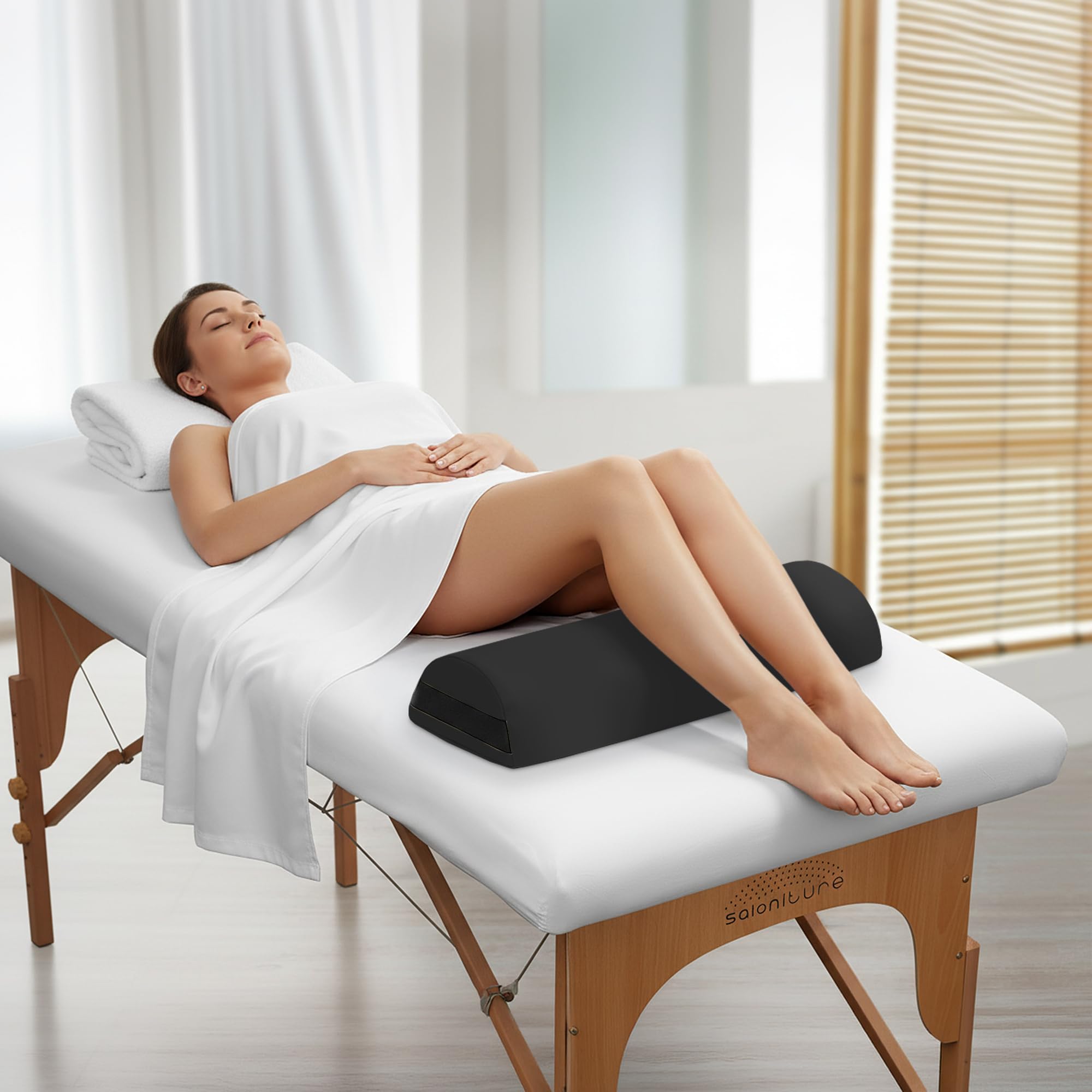 Saloniture Eco-friendly foam core maintains shape through repeated sessions.
