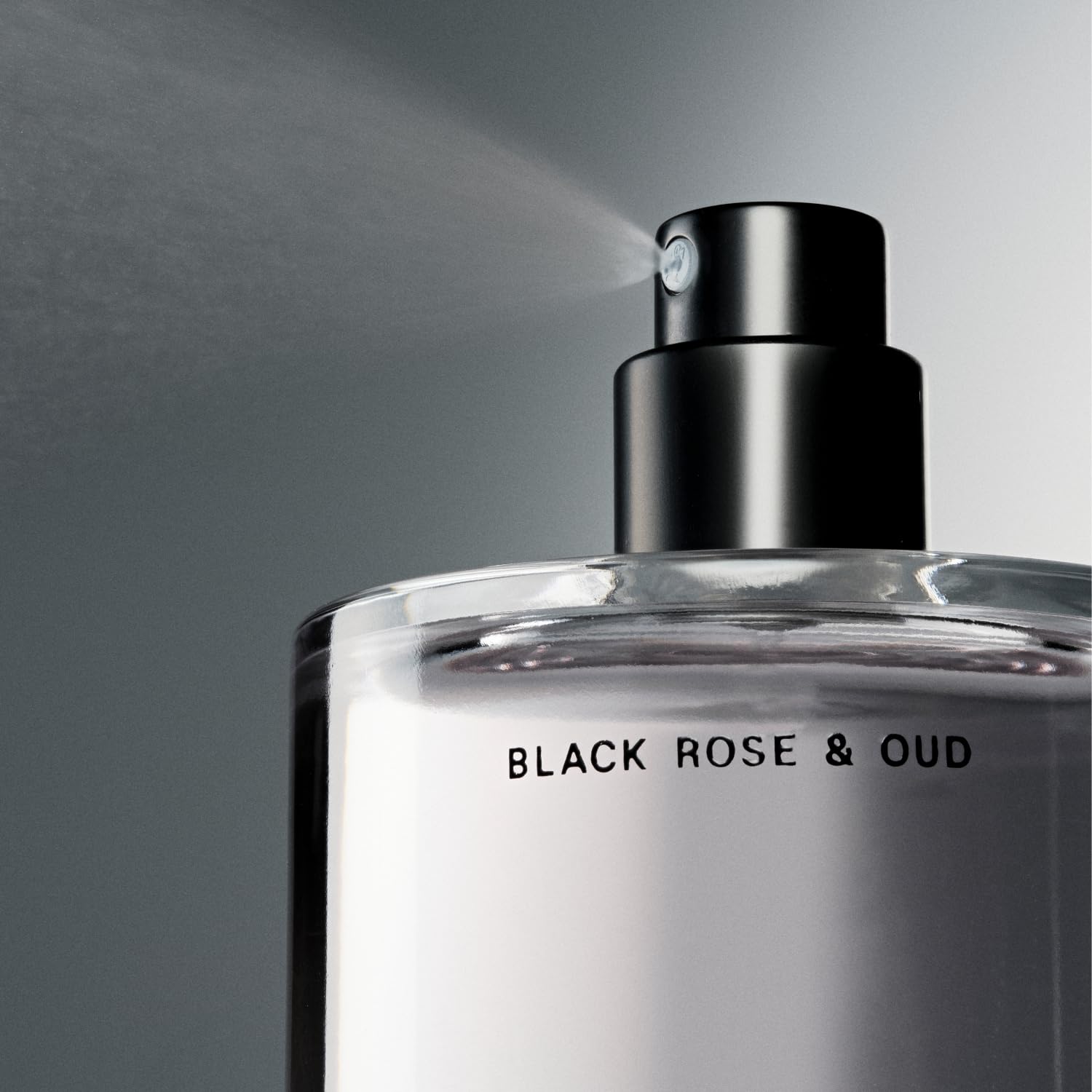 Salt & Stone glycerin and red algae hydrate the skin during spritz
