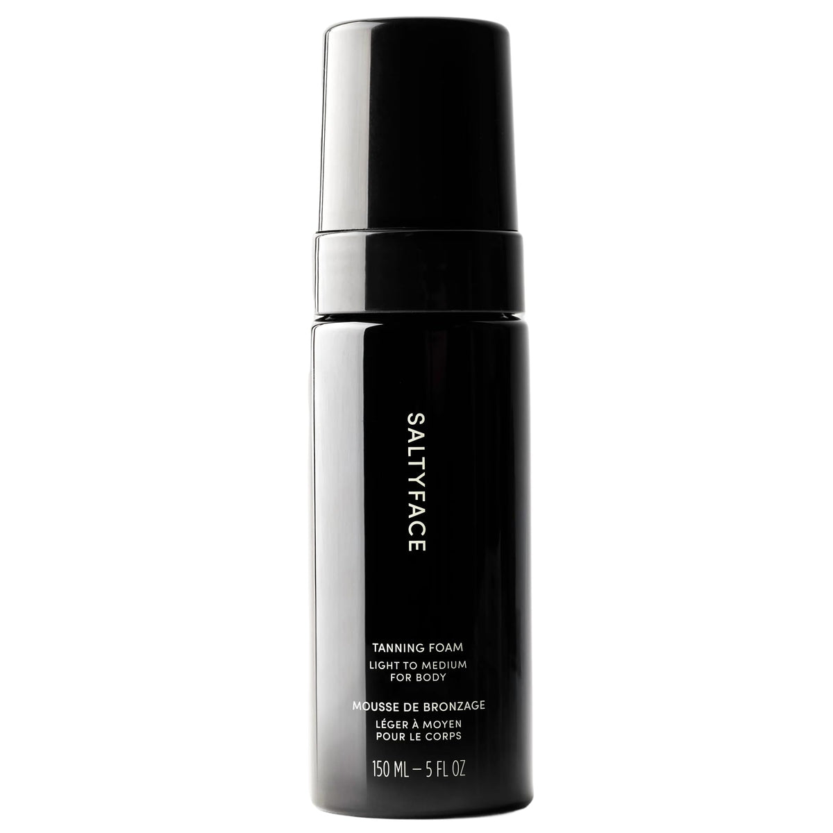 SALTYFACE tanning foam on full body for a natural, transfer-free glow.